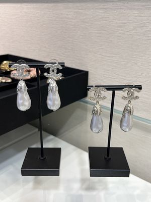 18K High End Gold Earrings Feather Pearl Earrings With Full Diamonds