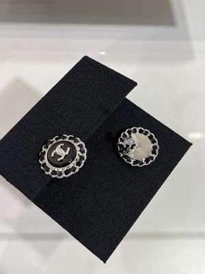 Brass Non Pierced Earrings Luxury Clip On Earrings Anti Allergy For Women