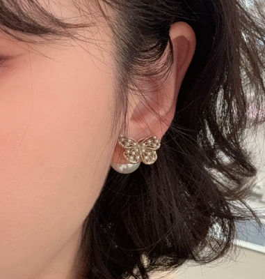 New design new collection CD Butterfly Pearl Earrings Asymmetry Design