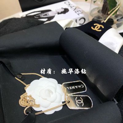 Gold Crystal Square Pendant Necklace Luxury Necklaces With Diamond Chain