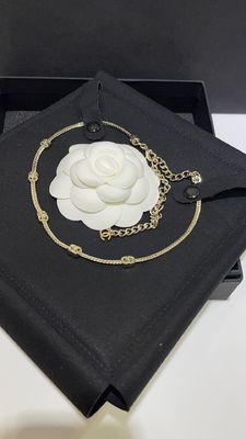 Sophisticated Snake Chain Choker Light Gold Silver Color With 5 Flowers