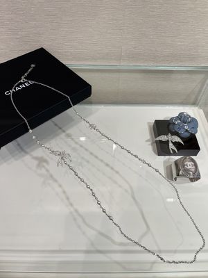 Silver Bird Crystal Pearl Necklace With Double C Design 90-100cm Adjustable Length