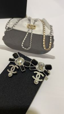 23K Black White Pearl Luxury Earrings Gem Bow Pearl Drop Earrings