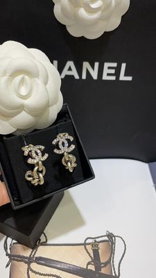 Exquisite Luxury Jewelry Earrings Luxury Diamond Stud Earrings With Contemporary Look