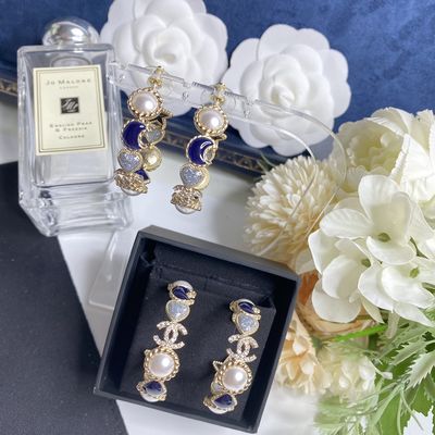 Gold Star Moon Earrings Anti Allergy Finish Luxury Earrings With Exquisite Crystals