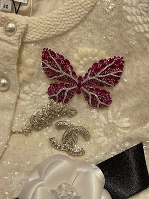 Double C Wheat Sheaf Brooch Light Gold Handmade With Diamond