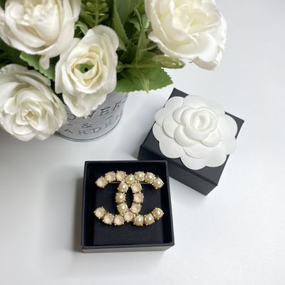 18K Gold Plated Luxury Brooch With Diamond Double C Style In VS1 Clarity