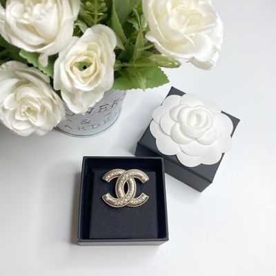 18K Gold Plated Luxury Brooch With Diamond Double C Style In VS1 Clarity