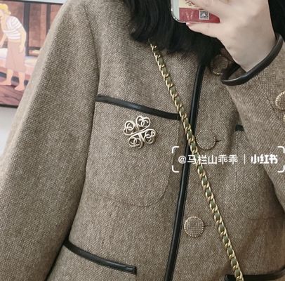Hollow Out Luxury Brooch Pin Heart Clover Brooch 18K Gold Plated With Diamond