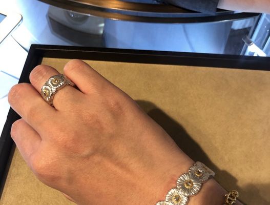 Elegant Buccellati Silver Ring Silver Daisy Ring Adjustable Size #6-10.3 With White Gemstones