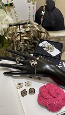 Floral Edge Black Enamel Ring Brass Double Feature C Ring Classic For Engagement