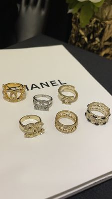 Lightweight Daily Use Diamond Ring 18k Gold Plated Long Lasting Custom Rings For Women
