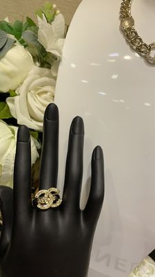 Lightweight Daily Use Diamond Ring 18k Gold Plated Long Lasting Custom Rings For Women