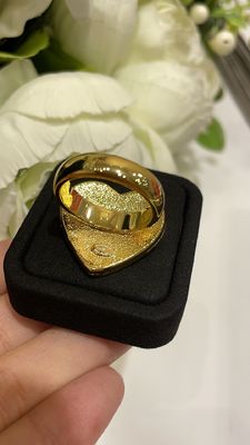 Vintage Design Brass Heart Ring with Swarovsk* Pearl and Diamond for Formal Occasion