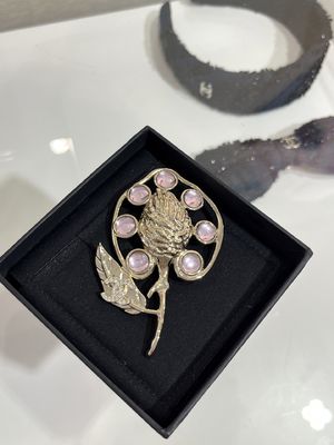 Gold-Tone Fully Crystal-Studded Luxury Brooch with 1 Year Warranty and Elegant Peach Design