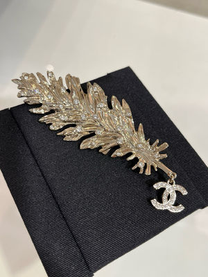 Luxury Diamond Brooch with Double C Pendant and Feather Design Fully Set with Swarovsk* Diamonds