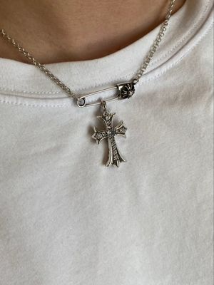 925 Sterling Silver Cross Paperclip Necklace with Antique Finish and Hand-Set Design