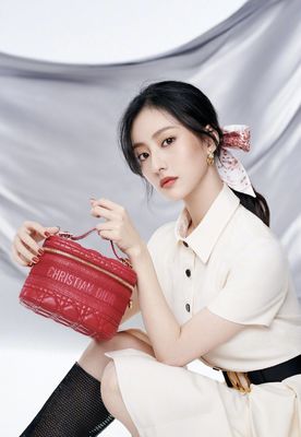 Custom Design Drop Earrings with Mixed Pearl Sizes and Smooth Surface for a Sophisticated Look