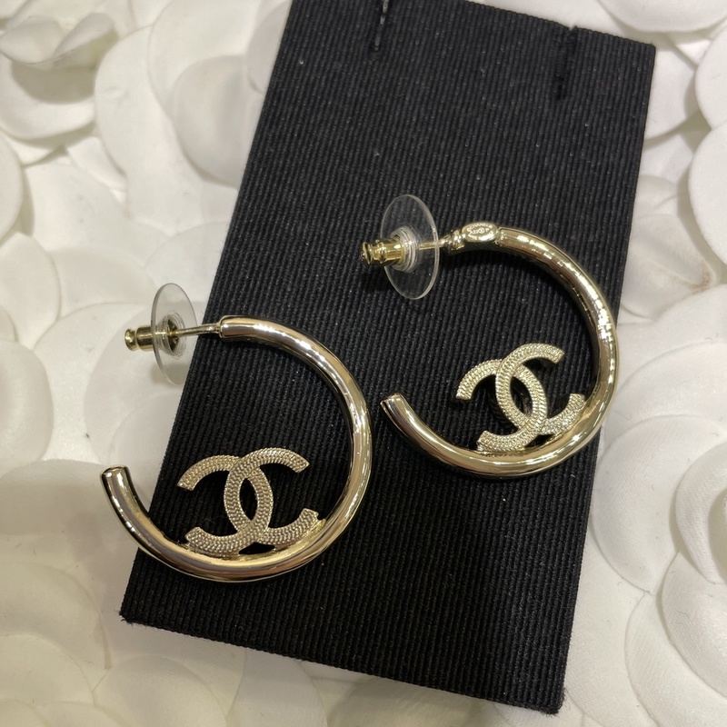 18K Copper Luxury Earrings For Women Smooth Surface Luxury Fashion Earrings