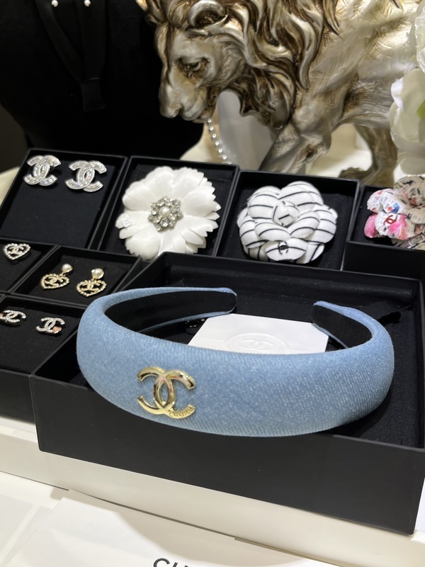 Hair Clip.French Style Denim Headband with Double C Logo - Trendy Hair Clip for Women