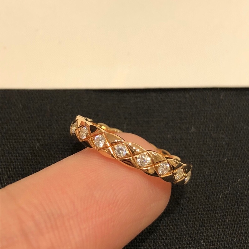 Custom-made 925 Silver Ring with Mini Quilting Pattern in Narrow Version Available in Sizes 5-6-7-8