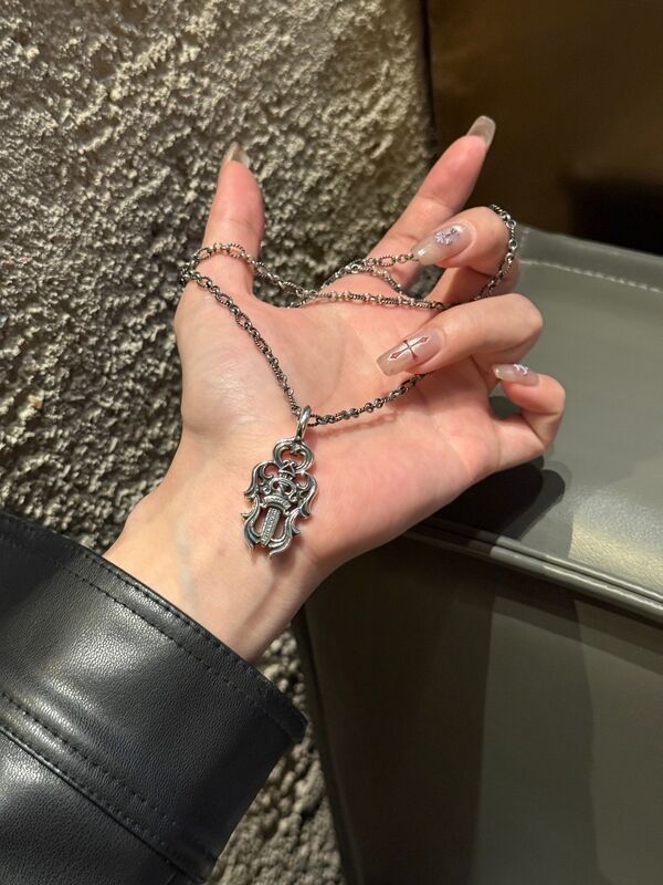 Quality Nickel Free Slim 925 Silver Necklace with Designer Sword Vine Pendant and 16-24 inches Length factory