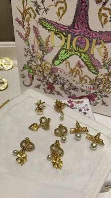 Quality New collection Di*r Pearl & Diamond Alphabet Earrings factory