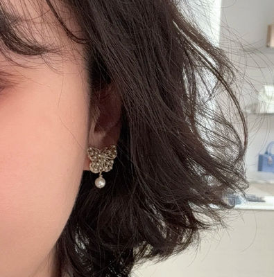 Quality New design new collection CD Butterfly Pearl Earrings Asymmetry Design factory