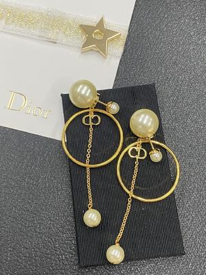 Quality Di*r luxury fashion earrings women earrings.Top quality.Year 2025 New Collection Anti-Allergy.CD earring collection factory