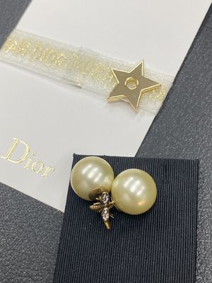 Quality Di*r luxury fashion earrings women earrings.Top quality.Year 2025 New Collection Anti-Allergy.CD earring collection factory