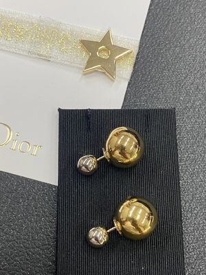 Quality Di*r luxury fashion earrings women earrings.Top quality.Year 2025 New Collection Anti-Allergy.CD earring collection factory