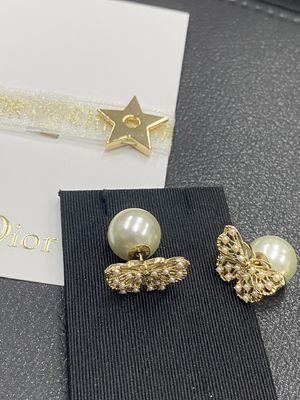 Quality Di*r luxury fashion earrings women earrings.Top quality.Year 2025 New Collection Anti-Allergy.CD earring collection factory