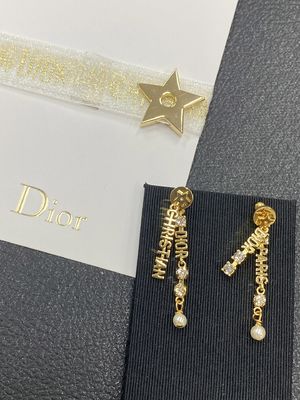 Quality Di*r luxury fashion earrings women earrings.Top quality.Year 2025 New Collection Anti-Allergy.CD earring collection factory