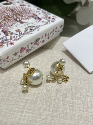 Quality 2025 Collection Golden Color Stars and Four-Leaf Clover Double Pearl Luxury Earrings factory