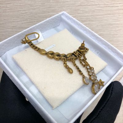 Quality Luxury Single Earring with Swarovsk* Silver Shimmer Crystal factory