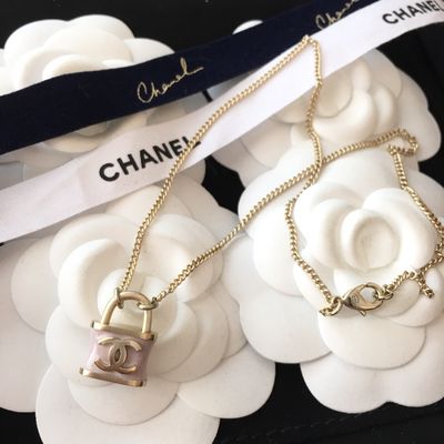 Quality Lock Pendant Earrings Early Spring Collection factory