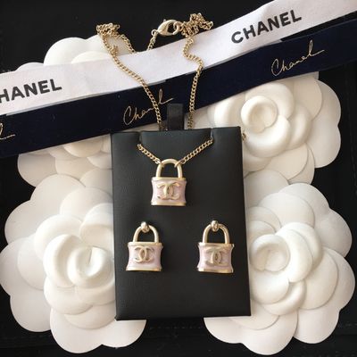 Quality Lock Pendant Earrings Early Spring Collection factory