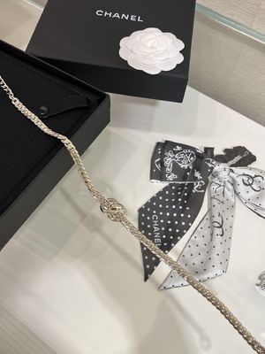 Quality Exquisite Serpentine Necklace Gold Serpentine Gold Chain With Ergonomic Design factory