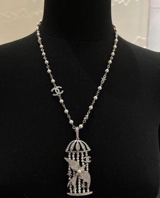 Quality Full Diamond Flying Bird Pearl Necklace Silver Custom Luxury Necklaces factory