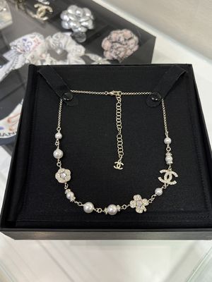 Quality Elegant Design Crystal Pearl Necklace Luxury Necklaces With Copper Chain factory
