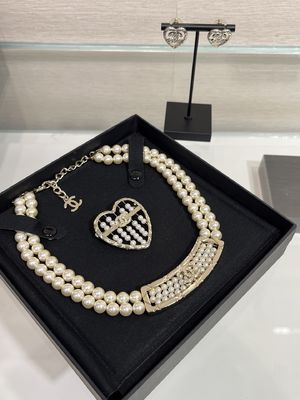 Quality Light Gold Fine Jewelry Necklaces Sophisticated 40cm Length With Pearls factory