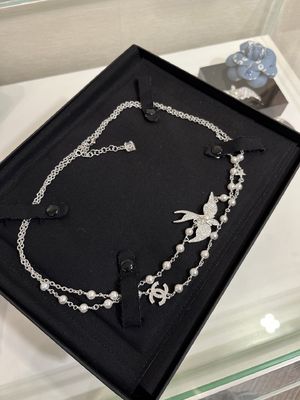 Quality Silver Bird Crystal Pearl Necklace With Double C Design 90-100cm Adjustable Length factory