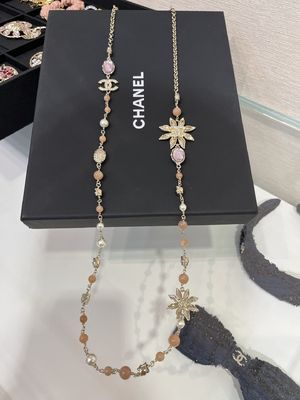 Quality Sunflower Full Drill Pink Crystal Pendant Necklace 70-75cm Length Innovative Luxury Necklaces factory