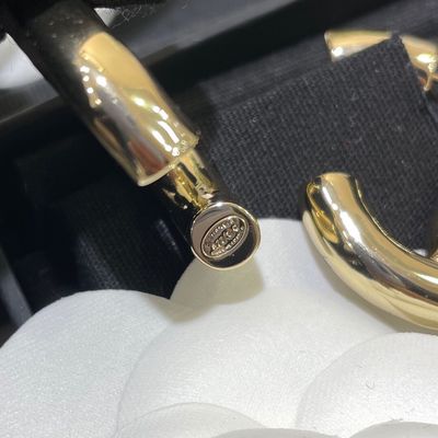 Quality Gold Tone 3D Asymmetric Double C Earrings 22C Retro Design factory