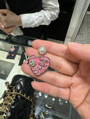 Quality Pink Diamond Luxury Designer Earrings Anti Allergy Aesthetic Gold Luxury Earrings factory