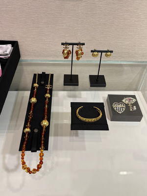 Quality Elegant Designer Fashion Earrings Beautiful High End Stud Earrings factory