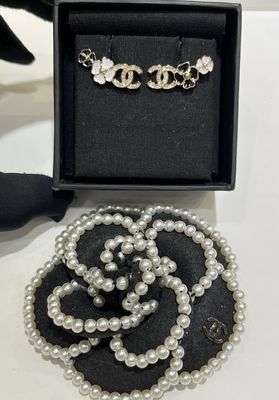 Quality Enamel Four-Leaf Clover Camellia Diamond Earrings 18K Gold Plated factory