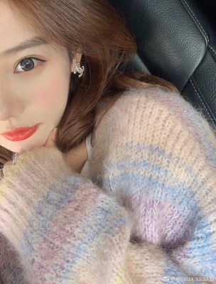 Quality Versatile Style Gold Luxury Earrings Double C Stud Earrings With Diamond Accents factory