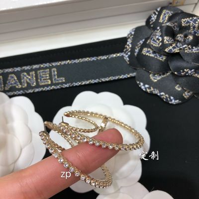 Quality Asymmetric Double C Pearl Earrings 18k Gold Plated 15-20mm Size Double C Stud Earrings factory