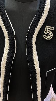 Quality 10g Gold Diamond Luxury Brooch Pin Elegant Beautiful For Women factory